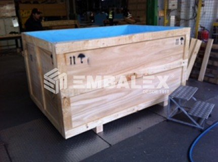 CKD (Complete Knock Down)